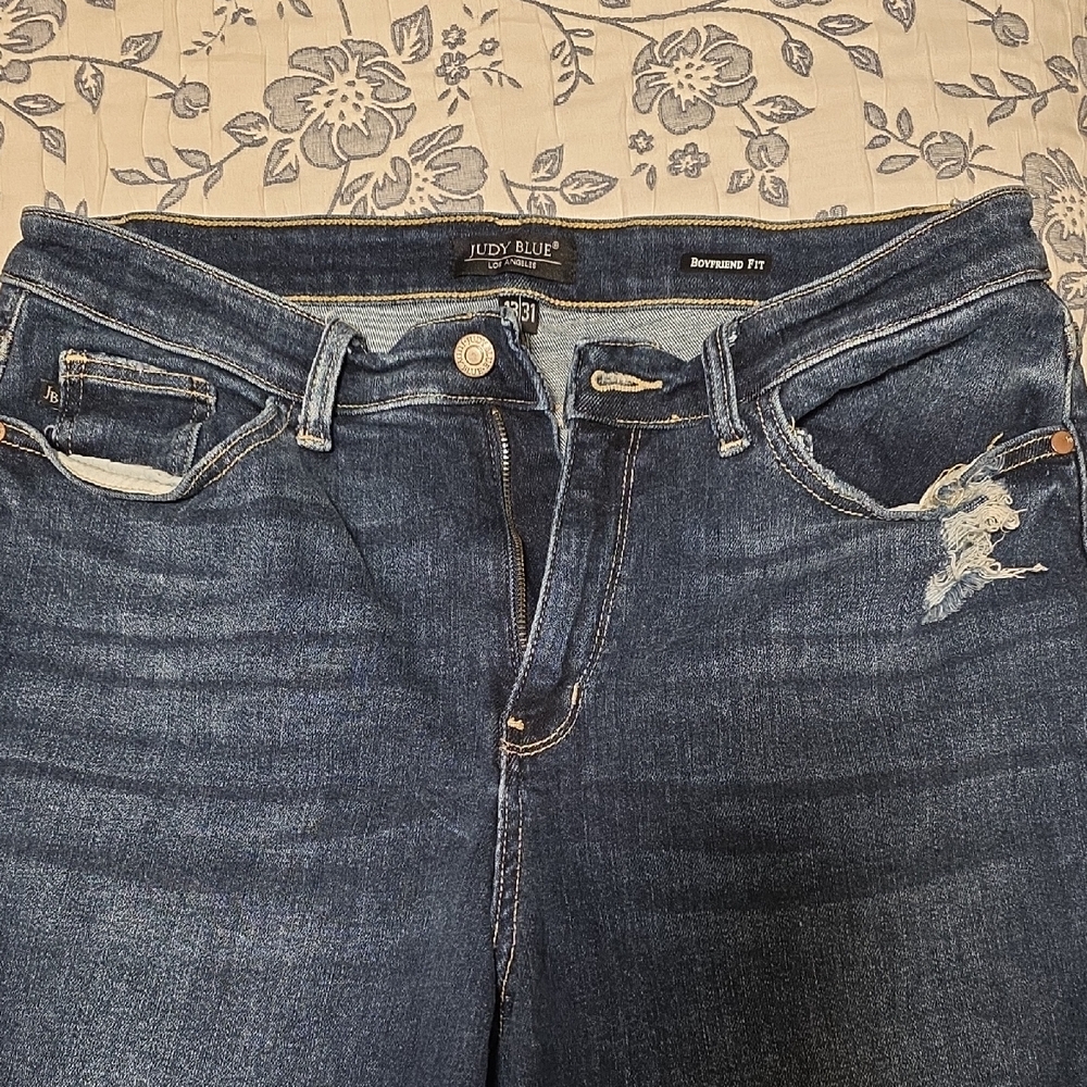 Judy Blue Women's Boyfriend Jeans in Dark Blue